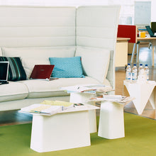 Carica l'immagine nel visualizzatore di Gallery, Tavolino Metal Side Table grande bianco