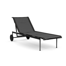 Load image into Gallery viewer, Chaise longue con ruote collezione 1966 (struttura onyx rete onyx)