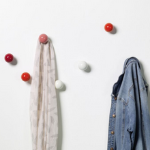 Load image into Gallery viewer, Coat Dots appendiabiti - decorazione da parete
