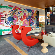 Carica l'immagine nel visualizzatore di Gallery, Cork Family Modello A sgabello / tavolino