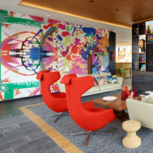 Carica l'immagine nel visualizzatore di Gallery, Cork Family Modello B sgabello / tavolino