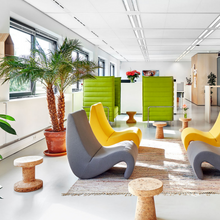 Carica l'immagine nel visualizzatore di Gallery, Cork Family Modello C sgabello / tavolino