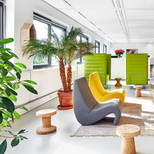 Carica l'immagine nel visualizzatore di Gallery, Cork Family Modello B sgabello / tavolino