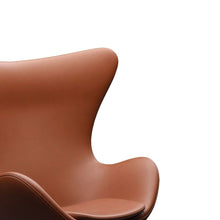 Load image into Gallery viewer, 3316 Egg Chair Poltrona - Pelle Essential Walnut/ Warm Graphite