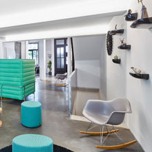 Load image into Gallery viewer, Sedia a dondolo RAR Eames Plastic Armchair