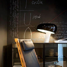 Load image into Gallery viewer, Snoopy lampada da tavolo