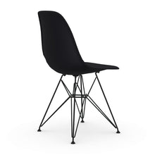 Carica l&#39;immagine nel visualizzatore di Gallery, Sedia Eames Plastic Side Chair DSR (scocca nera gambe nere)
