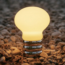 Carica l&#39;immagine nel visualizzatore di Gallery, B.Bulb lampada da tavolo a batteria
