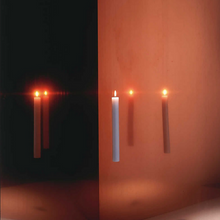 Carica l&#39;immagine nel visualizzatore di Gallery, Fly Candle Fly Set di 2 candele a sospensione
