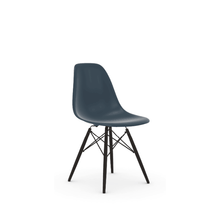 Carica l&#39;immagine nel visualizzatore di Gallery, Sedia DSW Eames Plastic Chair

