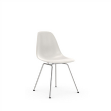 Carica l&#39;immagine nel visualizzatore di Gallery, Eames Plastic Side Chair DSX
