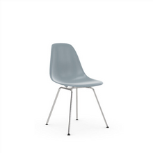 Carica l&#39;immagine nel visualizzatore di Gallery, Eames Plastic Side Chair DSX
