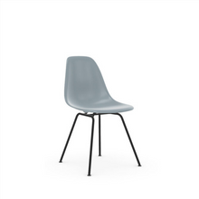 Carica l&#39;immagine nel visualizzatore di Gallery, Eames Plastic Side Chair DSX
