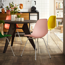 Carica l&#39;immagine nel visualizzatore di Gallery, Eames Plastic Side Chair DSX
