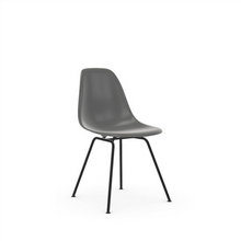 Carica l&#39;immagine nel visualizzatore di Gallery, Eames Plastic Side Chair DSX
