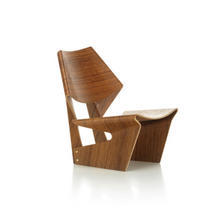 Carica l&#39;immagine nel visualizzatore di Gallery, Laminated Chair – Miniatures Collection
