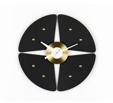 Carica l&#39;immagine nel visualizzatore di Gallery, Petal Clock orologio da parete
