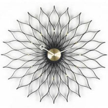 Carica l&#39;immagine nel visualizzatore di Gallery, Sunflower Clock orologio da parete nero
