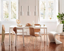 Carica l&#39;immagine nel visualizzatore di Gallery, Panton Chair
