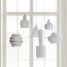 Load image into Gallery viewer, Pendant Light A110 “Hand Grenade” lampada a sospensione
