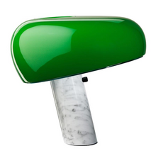 Carica l&#39;immagine nel visualizzatore di Gallery, Snoopy lampada da tavolo
