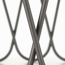 Carica l&#39;immagine nel visualizzatore di Gallery, Tavolino Flower Table grande antracite

