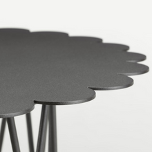 Carica l&#39;immagine nel visualizzatore di Gallery, Tavolino Flower Table grande antracite
