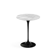 Carica l&#39;immagine nel visualizzatore di Gallery, Tavolino Saarinen Ø 41 base nera e piano in marmo statuarietto
