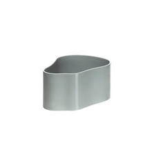 Load image into Gallery viewer, Vaso Riihitie Plant Pot (modello A in ceramica grigio chiaro)
