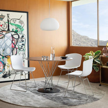Carica l&#39;immagine nel visualizzatore di Gallery, Set da 2 sedie Bertoia Plastic Chair Anniversary Edition (telaio cromo)
