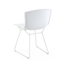 Carica l&#39;immagine nel visualizzatore di Gallery, Set di 2 sedie Bertoia Plastic Chair Anniversary Edition (telaio bianco)

