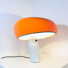 Carica l&#39;immagine nel visualizzatore di Gallery, Snoopy lampada da tavolo
