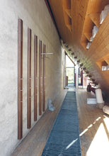 Load image into Gallery viewer, Line appendiabiti finitura rovere o noce
