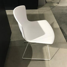 Carica l&#39;immagine nel visualizzatore di Gallery, Set di 2 sedie Bertoia Plastic Chair Anniversary Edition (Polipropilene bianco - Acciaio verniciato bianco)
