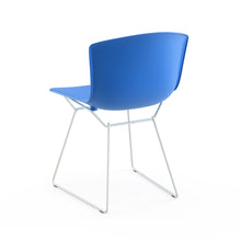 Carica l&#39;immagine nel visualizzatore di Gallery, Set di 2 sedie Bertoia Plastic Chair Anniversary Edition (telaio bianco)
