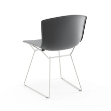 Carica l&#39;immagine nel visualizzatore di Gallery, Set di 2 sedie Bertoia Plastic Chair Anniversary Edition (telaio bianco)
