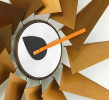 Carica l&#39;immagine nel visualizzatore di Gallery, Turbine Clock orologio da parete
